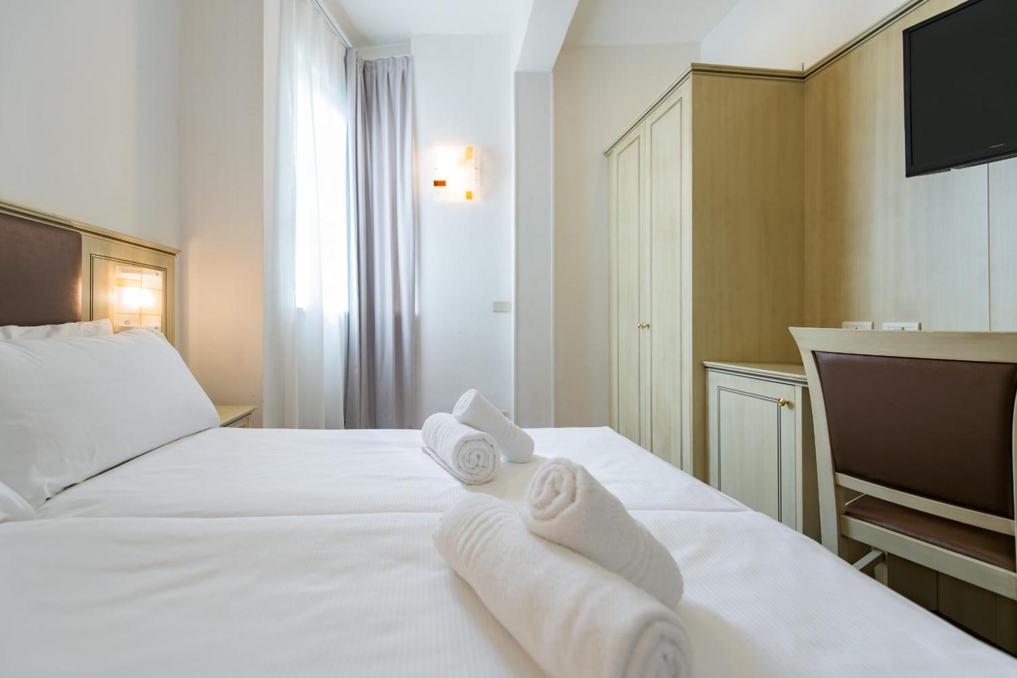Hotel Sogno Del Benaco Limone sul Garda Quarto foto